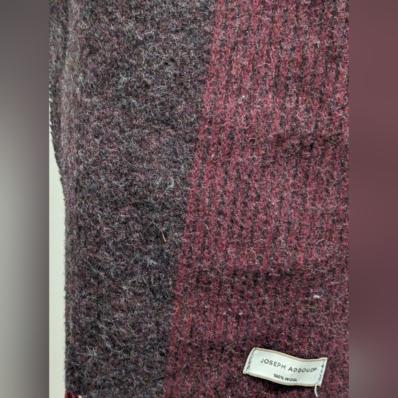 Joseph Abboud 100%Wool Scarf. Burgundy and grey blend. - Picture 5 of 5